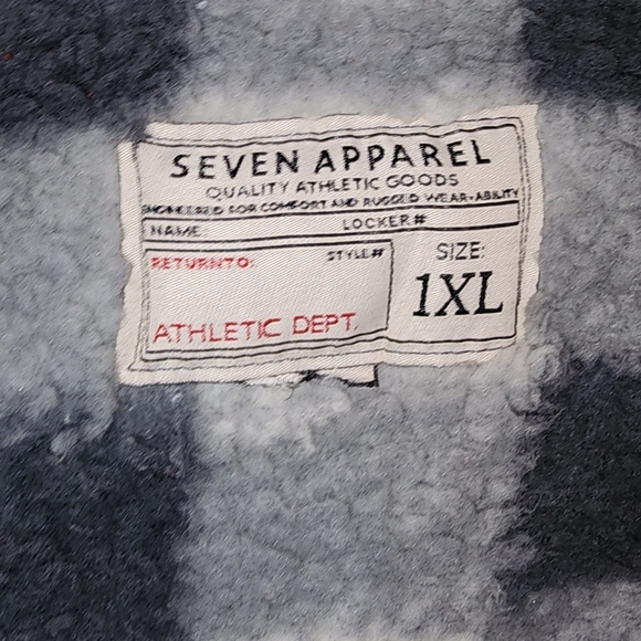 💥Sale💥Seven Apparel Pullover Sweater - Picture 3 of 4